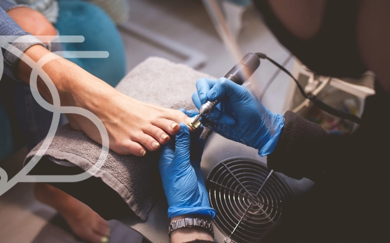 پدیکور و ژلیش پا